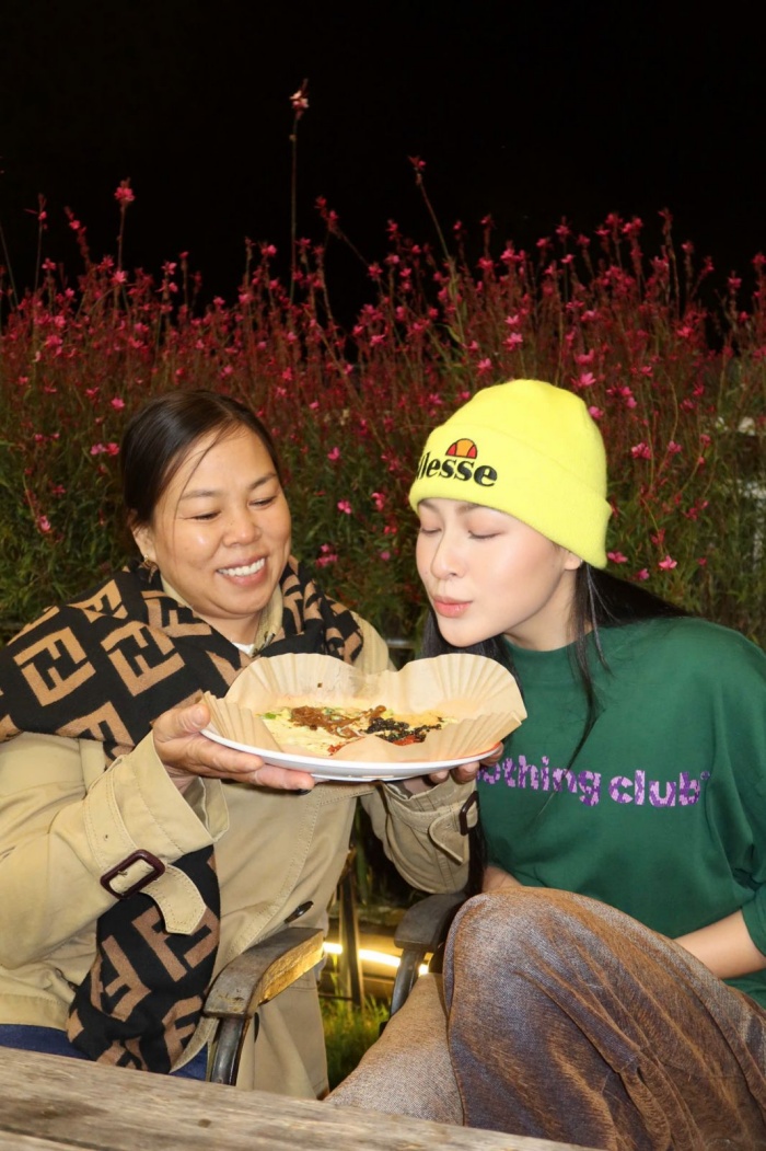 Bảo Ngọc cùng mẹ tận hưởng chuyến du lịch Đà Lạt