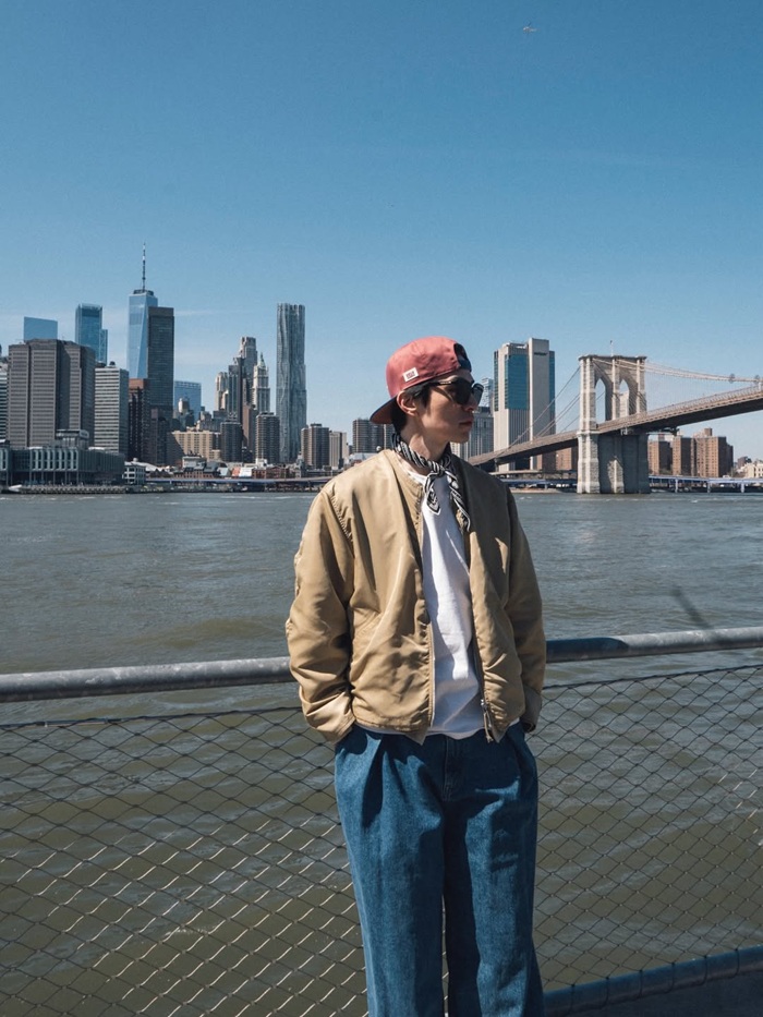 Ở tuổi U50, Lee Dong Wook vẫn giữ được cái khí chất phong lưu rất riêng. Ảnh: Instagram nhân vật