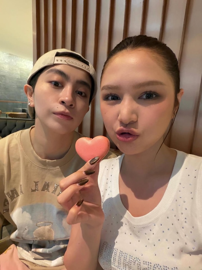 Những khoảnh khắc gần gũi của cặp đôi nhanh chóng nhận được sự quan tâm từ cộng đồng mạng.Ảnh: Instagram nhân vật