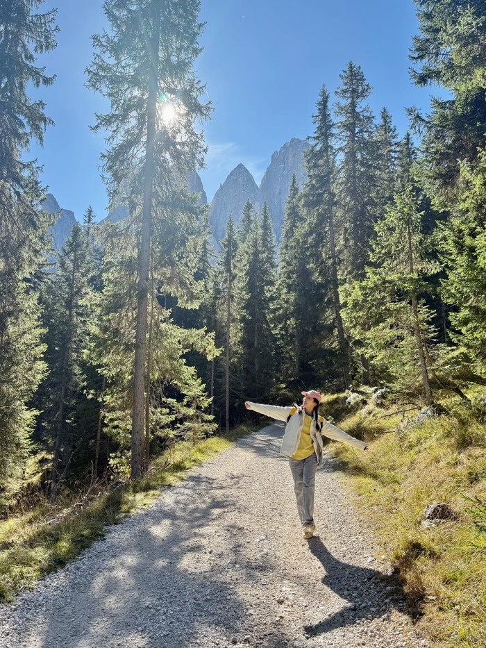 Trekking dãy núi Dolomites Ý 
