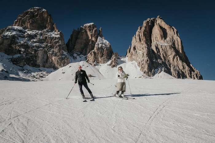 Trượt tuyết ở dãy núi Dolomites Ý 
