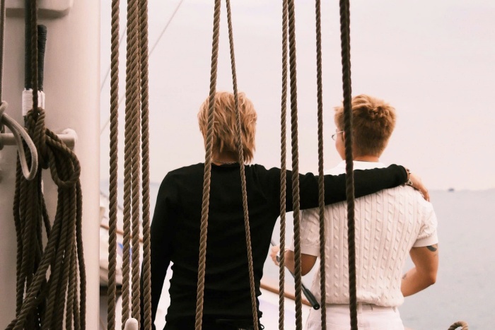 Trong bối cảnh đó, Singapore không chỉ là điểm đến mà còn là “chất xúc tác” giúp tình bạn của họ được thể hiện rõ nét hơn.