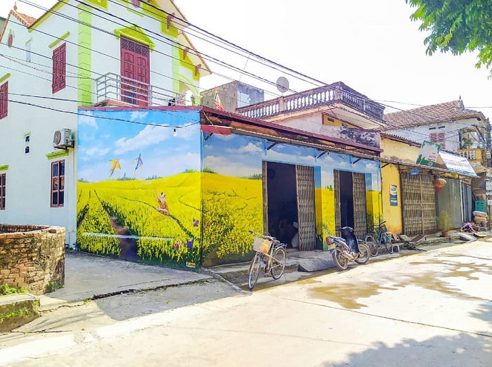 Làng bích họa Chử Xá Hà Nội được khoác lên màu áo mới