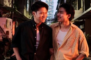 Chú Ninh cùng Âm Iu Ơi diện phong cách thời trang thập niên 90 khi dạo chơi xứ Đài