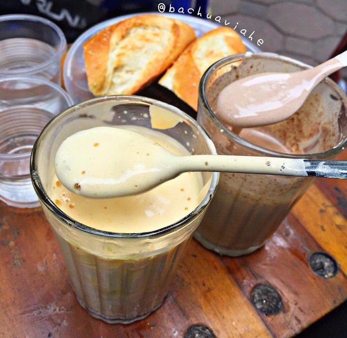 Quán kem ngon nổi tiếng nhất Hà Nội kem trứng ăn kèm với bánh mì được nhiều bạn trẻ tìm đến