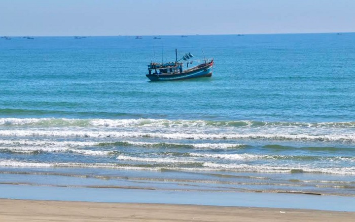 Biển Mỹ Khê đẹp không kém biển Châu Tân Quảng Ngãi