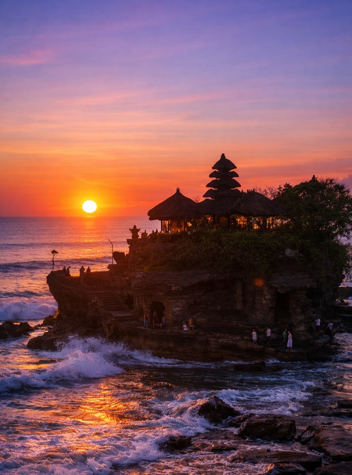 Đền Tanah Lot Bali ở đâu?