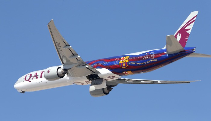 Kinh nghiệm du lịch Barcelona Tây Ban Nha - Phương tiện di chuyển là máy bay
