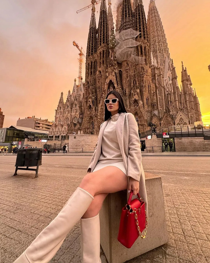 Kinh nghiệm du lịch Barcelona Tây Ban Nha - Ghé thăm Vương cung thánh đường La Sagrada Familia