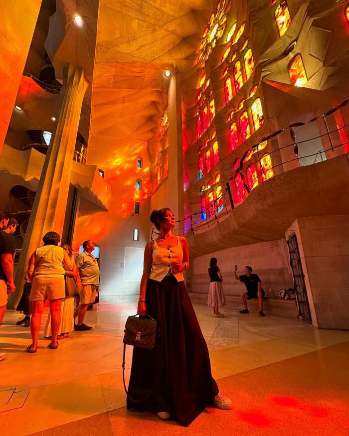 Kinh nghiệm du lịch Barcelona Tây Ban Nha - Ghé thăm Vương cung thánh đường La Sagrada Familia