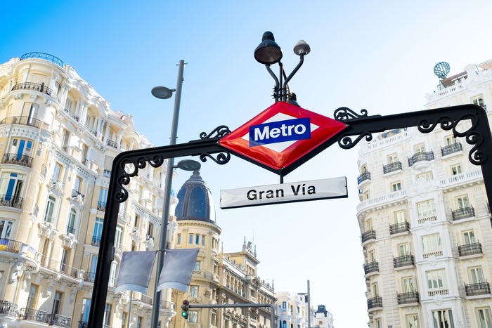 Kinh nghiệm du lịch Madrid Tây Ban Nha - Có rất nhiều phương tiện di chuyển thuận lợi