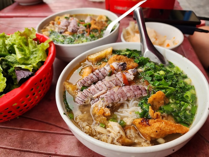 quán hải sản ngon ở Hạ Long Bún hải sản đầy hấp dẫn nhất định phải thử quán hải sản ngon ở Hạ Long