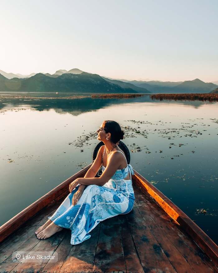 Phương tiện di chuyển đến thị trấn Perast Montenegro là thuyền