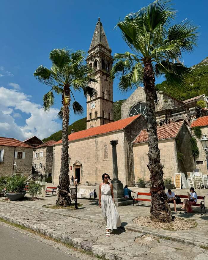 Nên ghé thăm thị trấn Perast Montenegro vào buổi sáng sớm