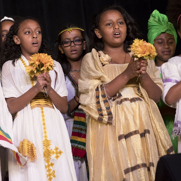 Lý do đi du lịch Ethiopia: có nhiều lễ hội văn hóa đặc sắc.