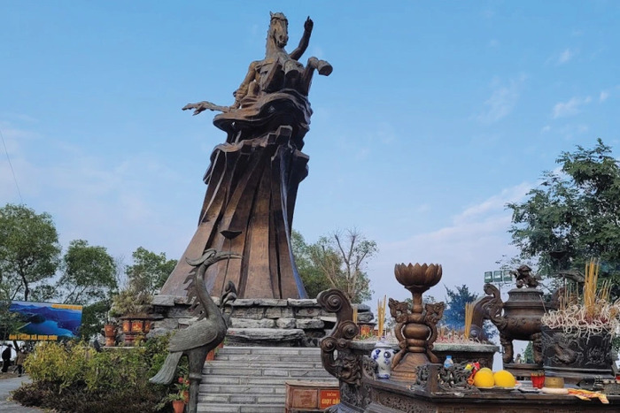 Kinh nghiệm du lịch Sóc Sơn Hà Nội: Tham quan Khu di tích Đền Sóc