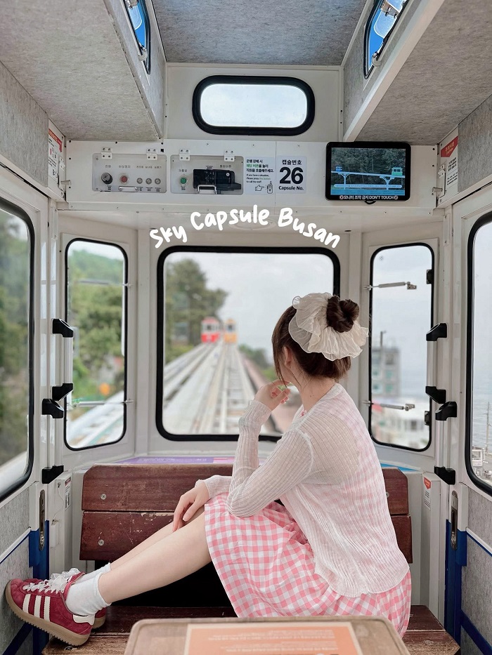 Bãi biển Haeundae Busan nổi tiếng với đoàn tàu trên cao