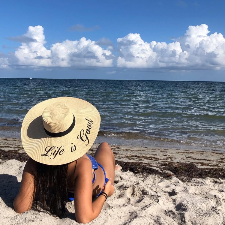 Crandon Park Beach - Bãi biển nổi tiếng ở Miami phù hợp cho gia đình có trẻ nhỏ