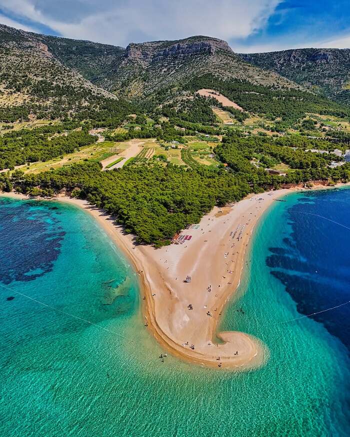 Khám phá đảo Brač Croatia - Bơi lội và thư giãn tại các bãi biển