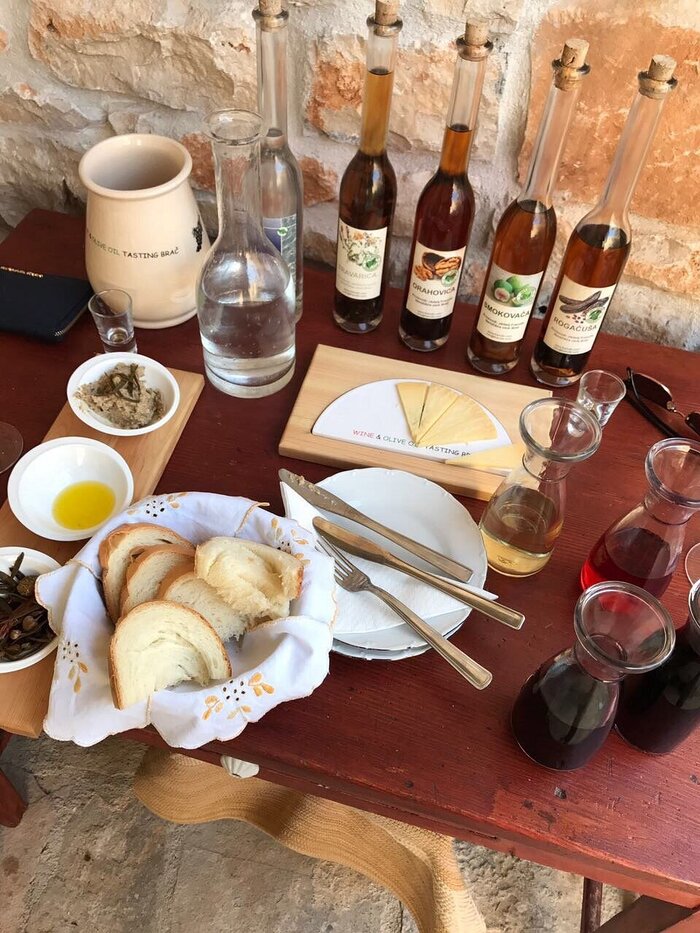 Khám phá đảo Brač Croatia - Khám phá ẩm thực