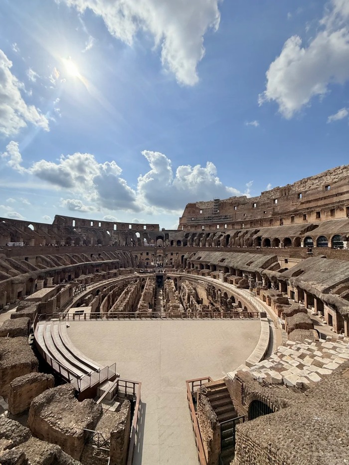 Chiêm ngưỡng kiến trúc đấu trường La Mã cổ đại Colosseum Ý