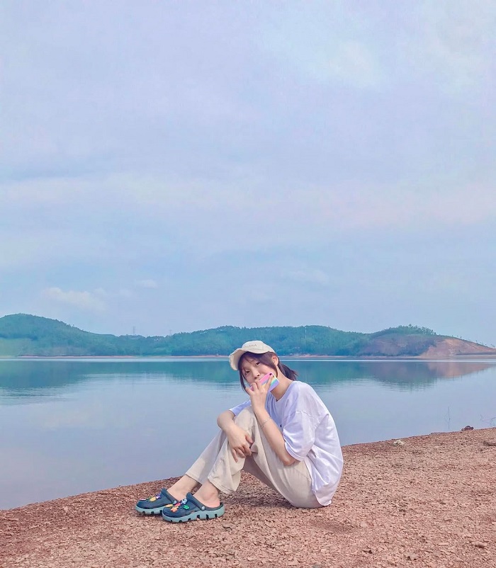 Hồ Khe Chè Quảng Ninh rộng lớn khoáng đạt