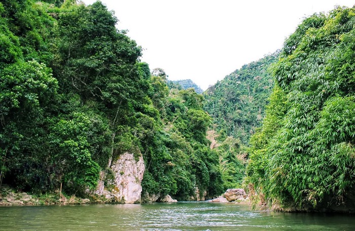 Hồ Suối Chiếu Sơn La cảnh đẹp hoang sơ thi vị