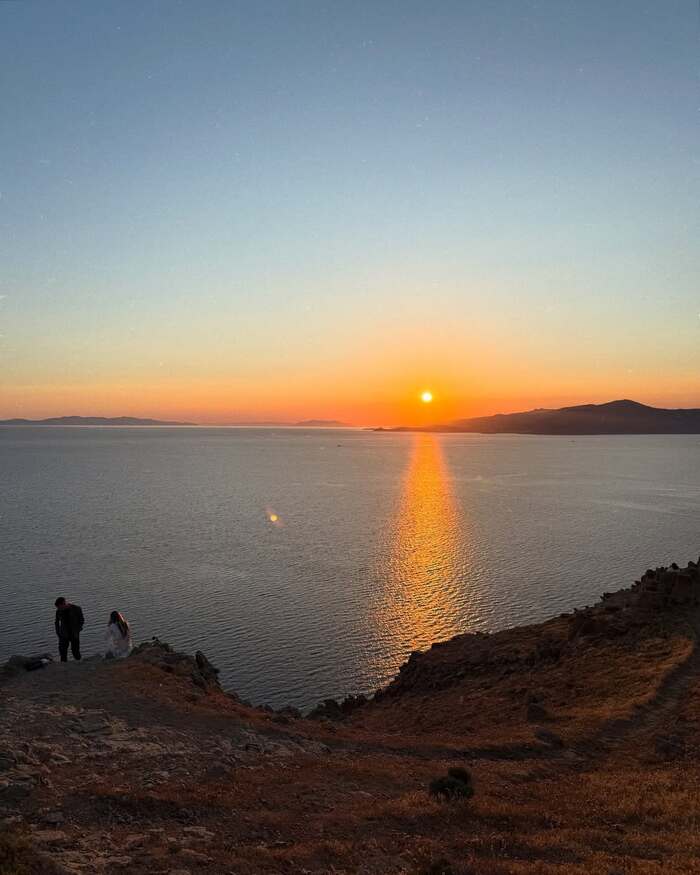 Kinh nghiệm du lịch Mykonos Hy Lạp - Ghé thăm ngọn hải đăng Armenistis