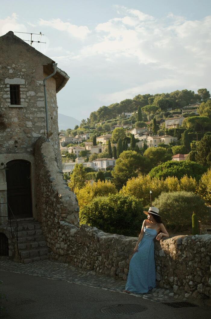 Kinh nghiệm du lịch Nice Pháp - Ghé thăm ngôi làng Trung cổ Saint-Paul-de-Vence