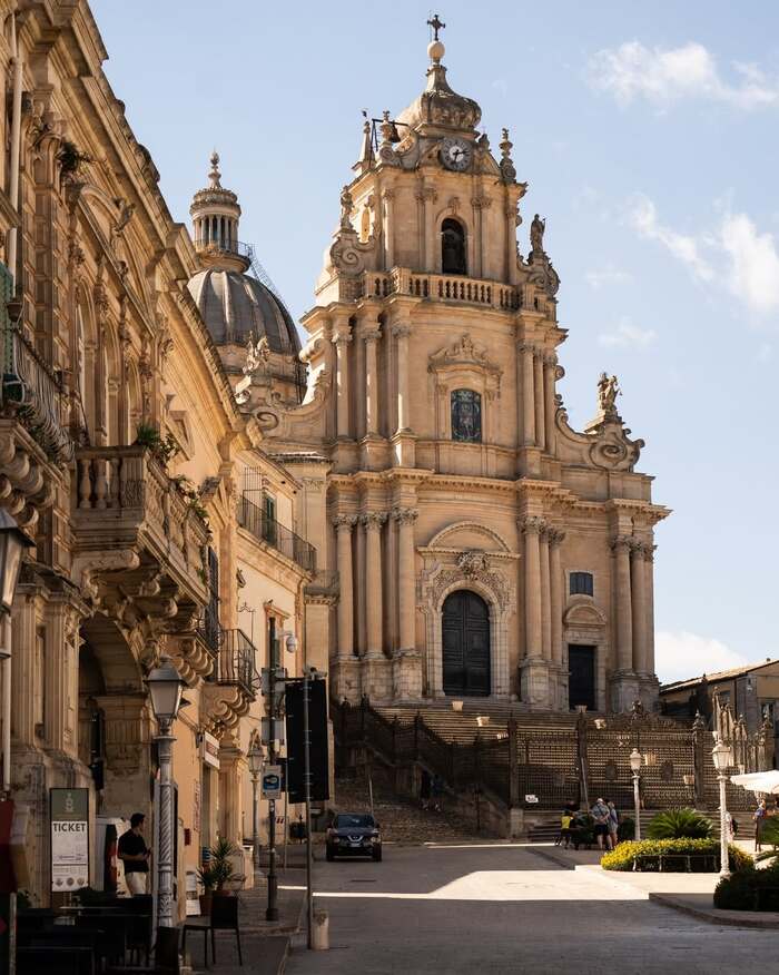 Du lịch thành phố Ragusa Ý - Chiêm ngưỡng kiến trúc của nhà thờ San Giorgio