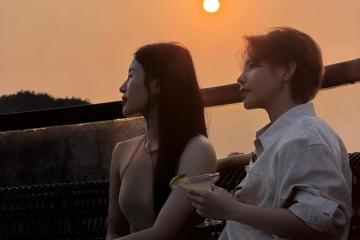 Vũ Cát Tường và vợ tận hưởng kỳ nghỉ lãng mạn ở vịnh Hạ Long