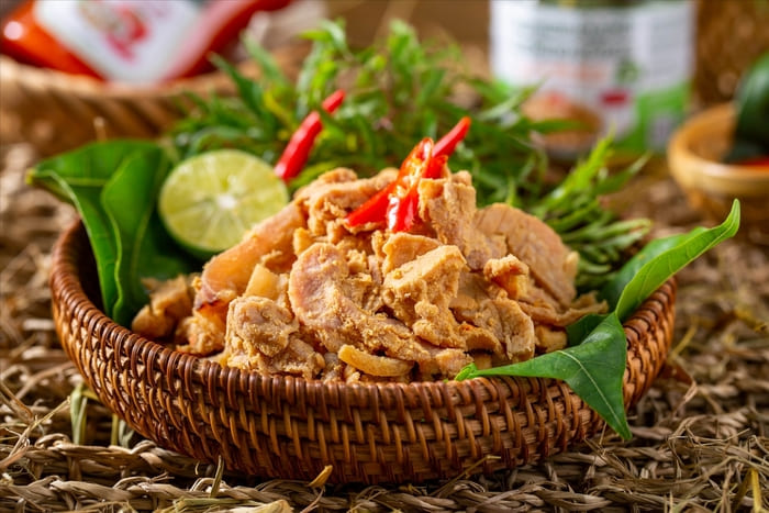 Thịt chua Phú Thọ - Món ăn đặc sản của miền núi Thanh Sơn đất Tổ