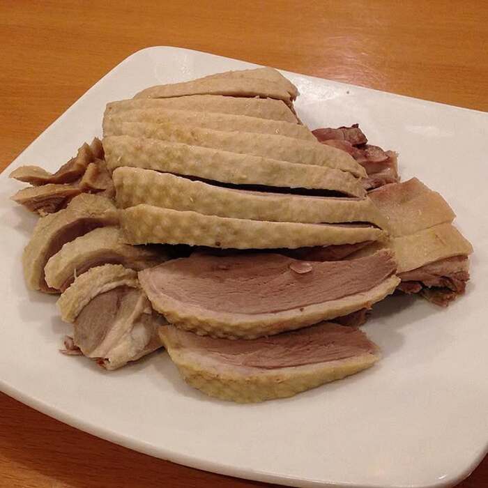 Vịt muối Nam Kinh là món ăn nổi bật trong  cẩm nang du lịch Giang Tô Trung Quốc