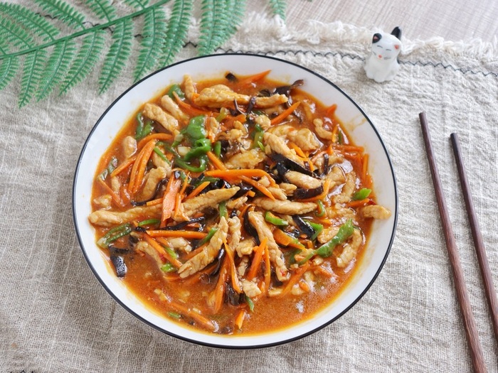 Cùng  cẩm nang du lịch Tứ Xuyên Trung Quốc  thưởng thức món thị heo xé vị cá