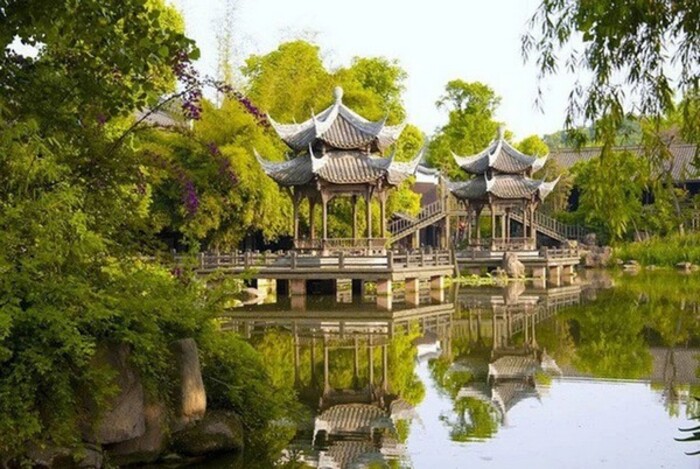 Tận hưởng không gian yên bình tại cổ trấn Hoàng Long Khê