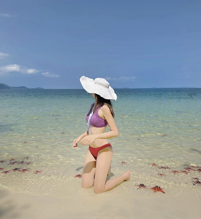 Phú Quốc có nước biển trong nhìn được cả đáy nên đi du lịch Phú Quốc hay Đà Nẵng 