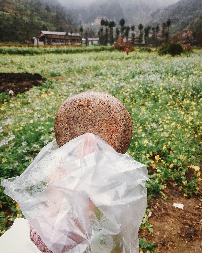 Bánh tam giác mạch Hà Giang làm từ hạt tam giác mạch