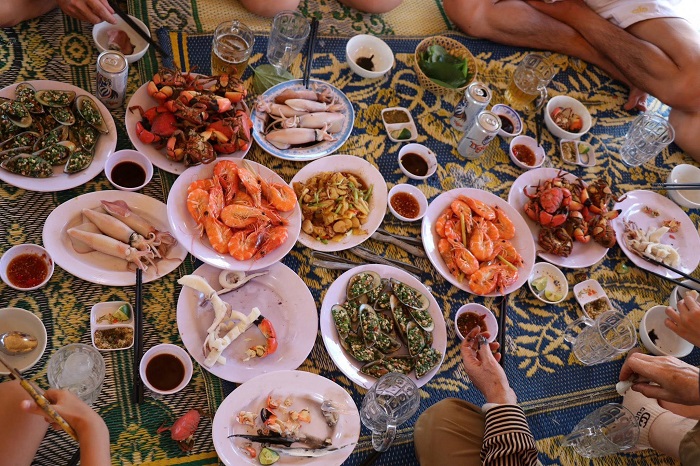 Thưởng thức các món hải sản tại biển Kỳ Xuân Hà Tĩnh