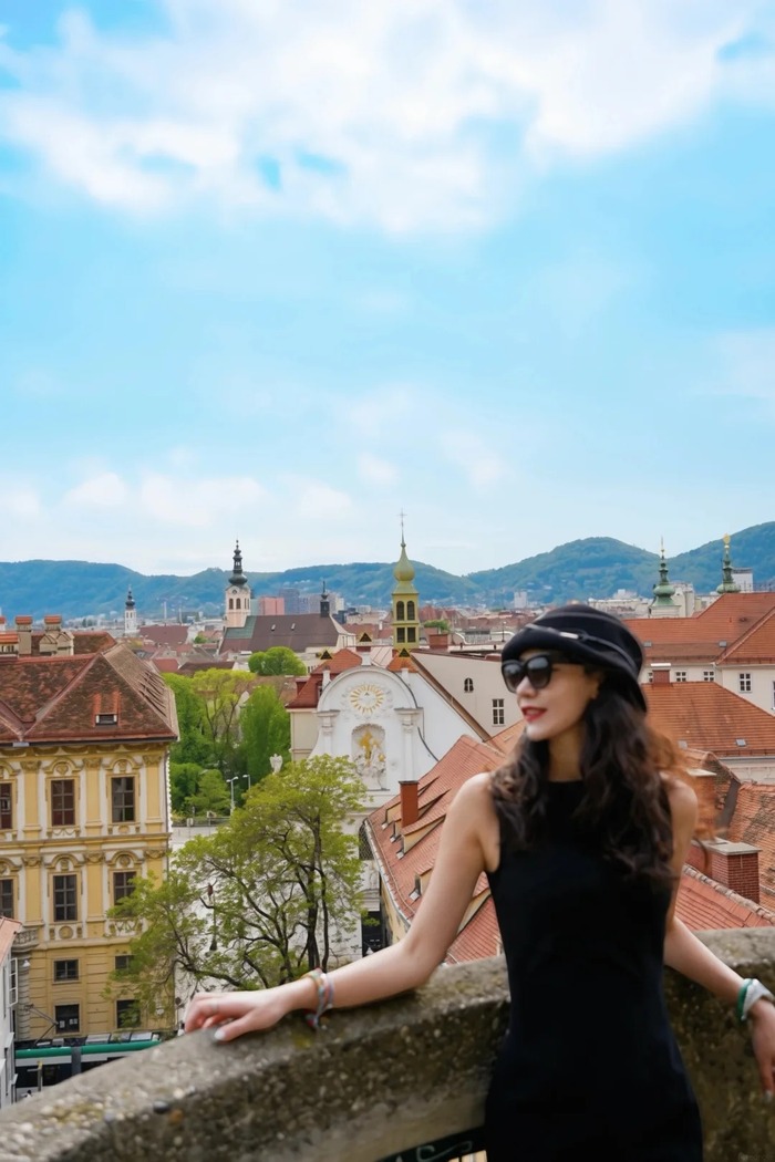 Chiêm ngưỡng các công trình kiến trúc đẹp ở khu phố cổ Graz Áo