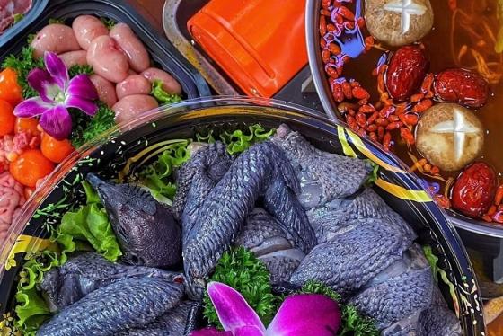 Lẩu gà đen Tây Bắc không chỉ tuyệt ngon mà còn bổ dưỡng