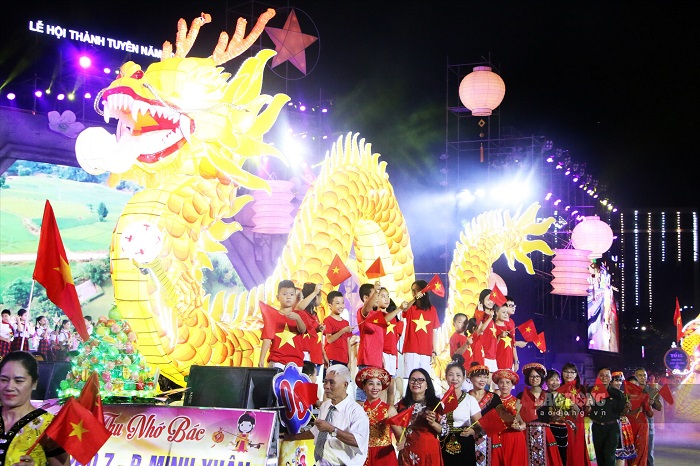 Lễ hội Thành Tuyên Quang rực rỡ sắc màu