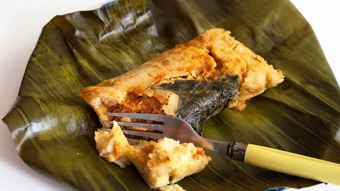 Đừng quên thưởng thức bánh Tamales gói trong lá chuối – món ăn hấp dẫn nhất tại Colombia