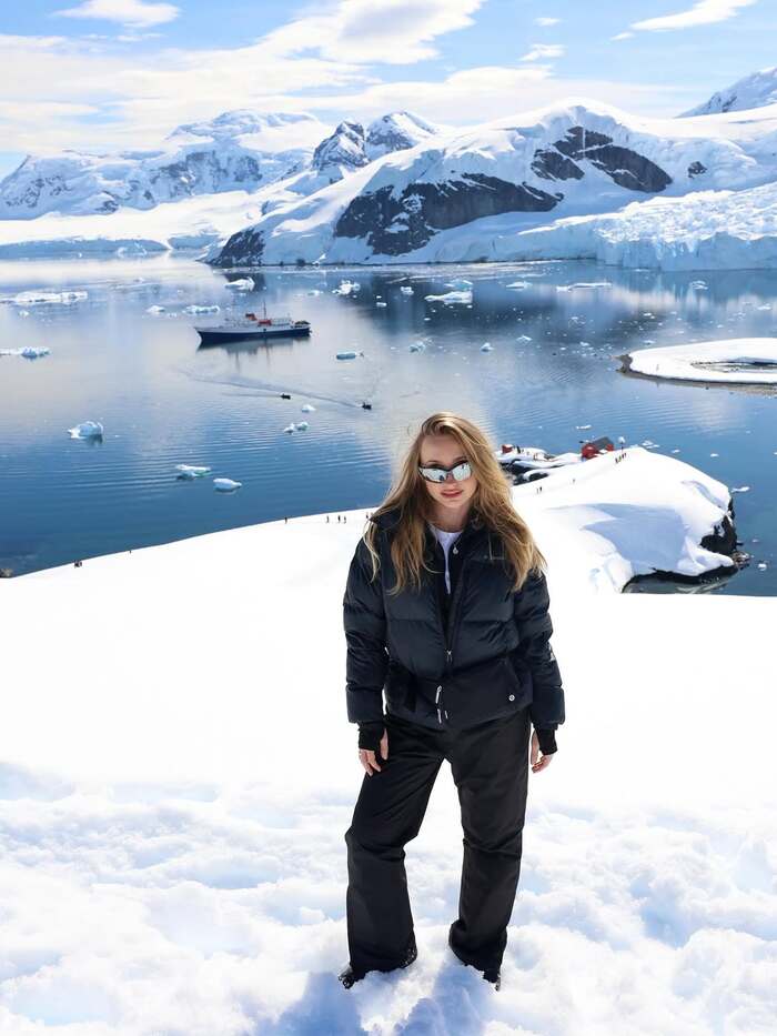 Thời điểm ghé thăm bán đảo Antarctic Nam Cực lý tưởng là tháng 11 - tháng 3