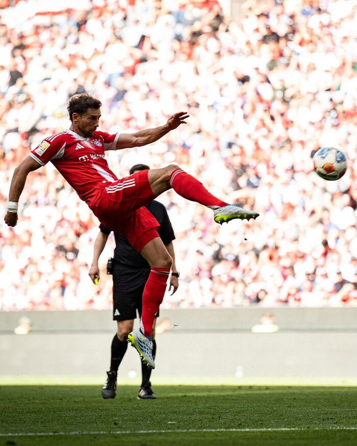 theo dõi các trận đấu ở sân vận động Allianz Arena Đức