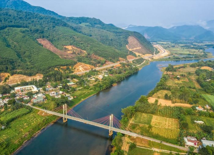 Cầu dây văng Phò Nam   điểm du lịch ở Hoà Bắc Đà Nẵng