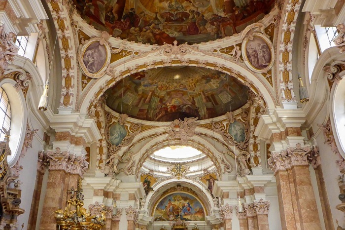 nhà thờ St. James Thành phố Innsbruck nước Áo 