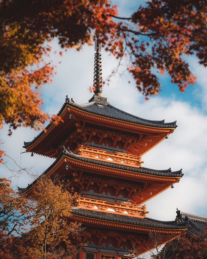 Chùa Kiyomizudera cũng là một điểm du lịch Kyoto Nhật Bản tháng 10