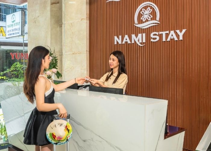 Nami Stay - thương hiệu quản lý và vận hành chuỗi khách sạn căn hộ, villa uy tín tại Đà Nẵng.