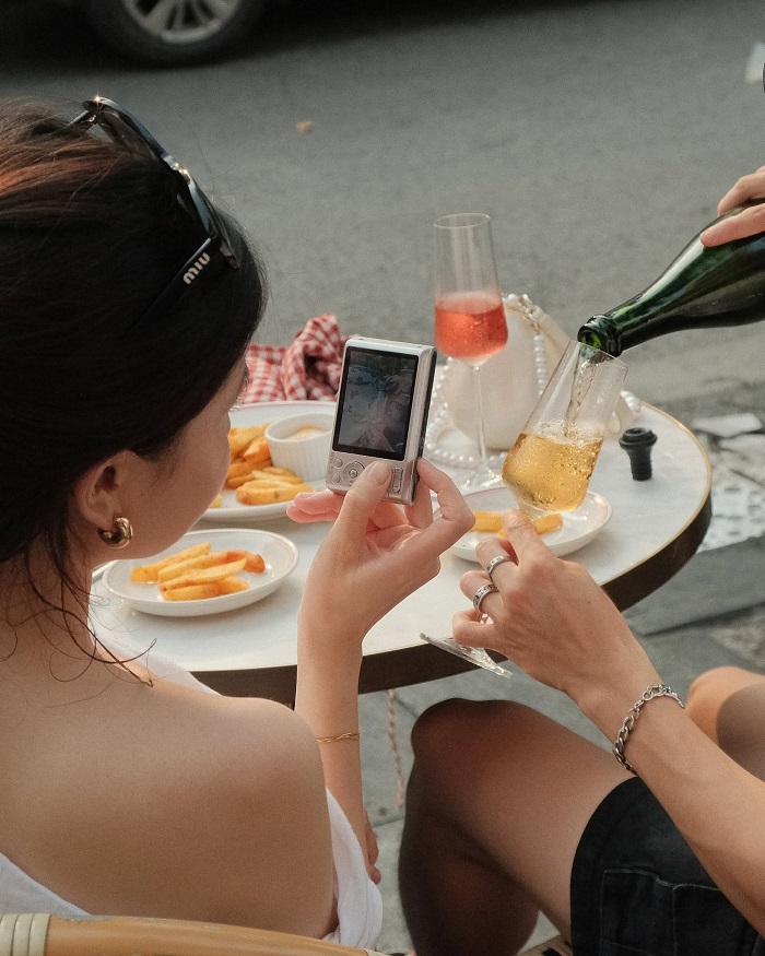Quán cà phê chụp ảnh mùa thu Hà Nội đang chờ bạn