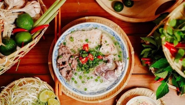 Bún quậy là món ăn nhất định bạn phải thử khi đến Phú Quốc